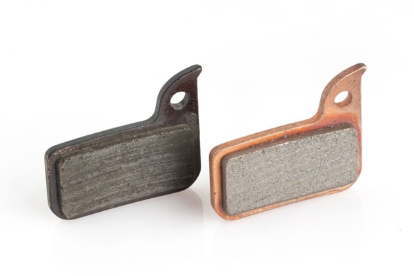 Organic vs. Metallic Brake Pads: Pros and Cons of Each